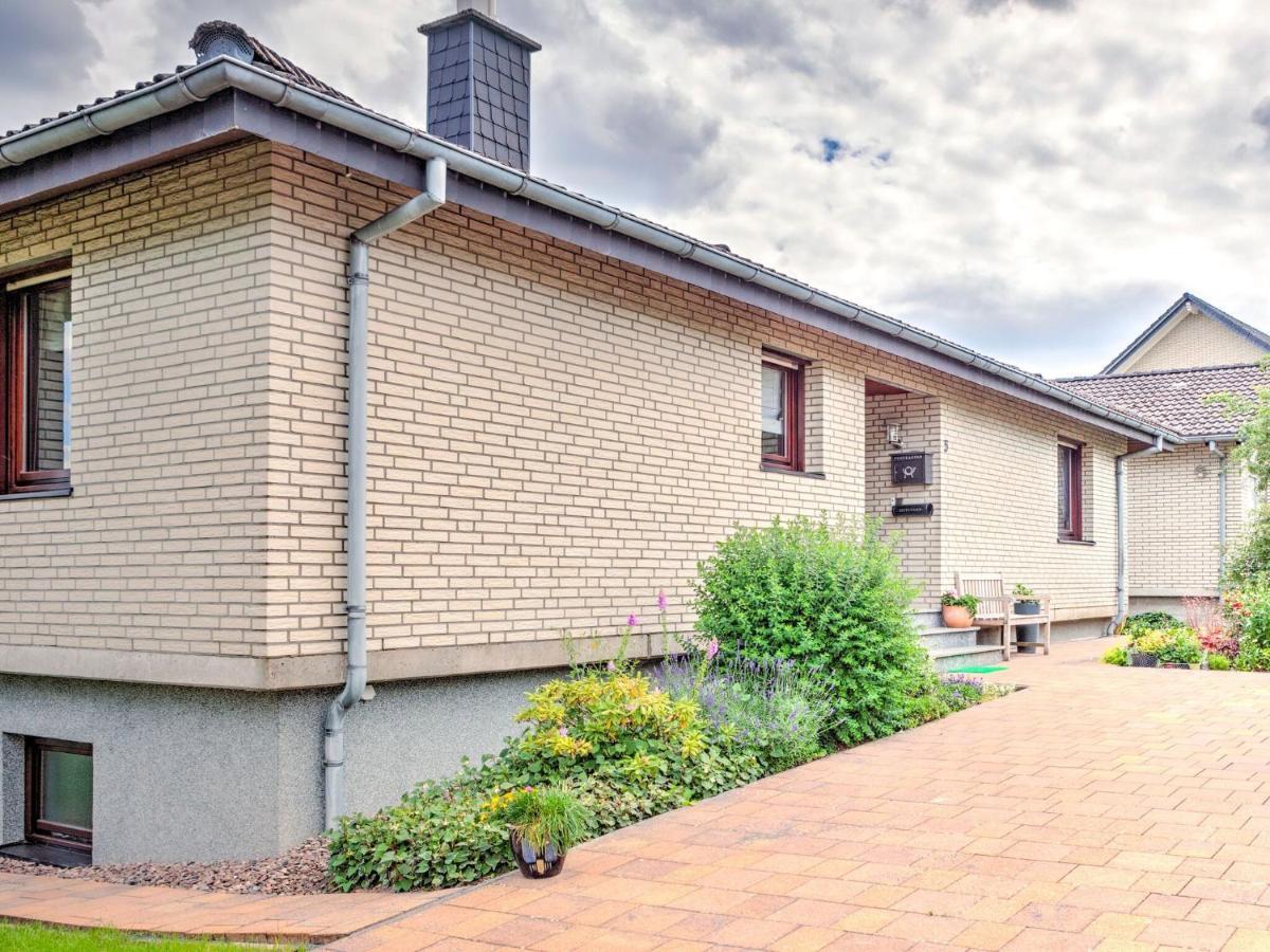 Ferienwohnung Sunny Flat In Bad Driburg With Garden Exterior foto